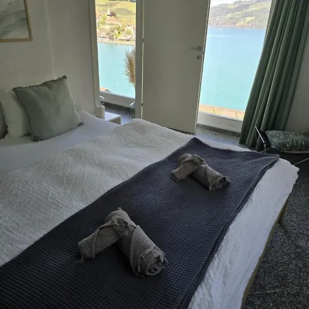 別荘 Paradise On The