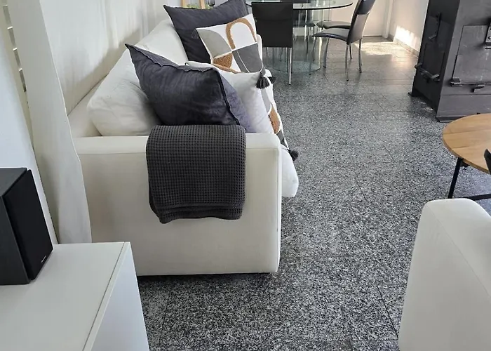 別荘 Paradise On The